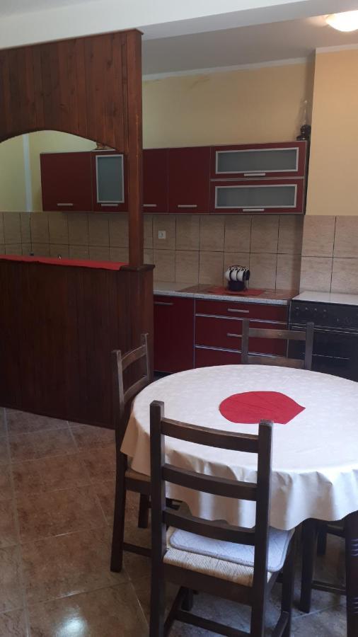 Apartment Dubrava Tivat Exterior photo